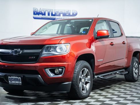 Used 2015 Chevrolet Colorado Z71 image 3