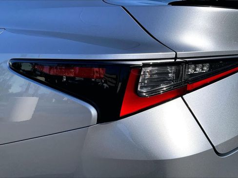 Certified 2025 Lexus IS 300 F Sport image 27