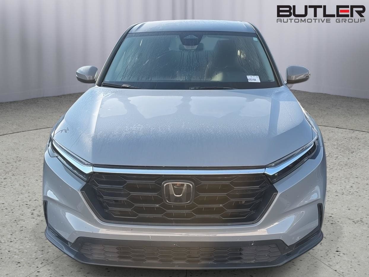 Used 2023 Honda CR-V LX image 4