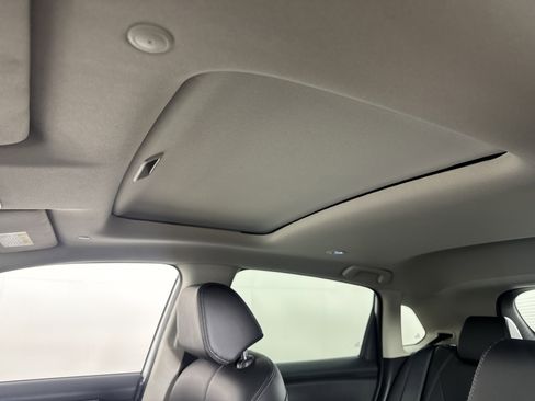 Used 2023 Honda HR-V EX-L image 17