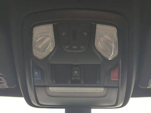 Used 2024 RAM 1500 Big Horn AWD/4WD image 23