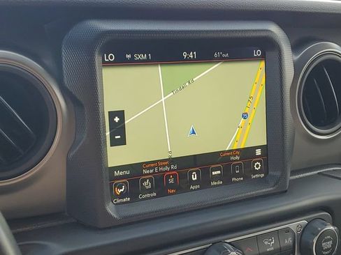 Used 2022 Jeep Wrangler Sport AWD/4WD image 15