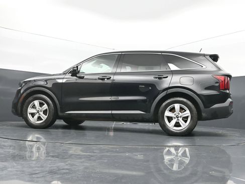 Used 2023 Kia Sorento LX FWD image 38
