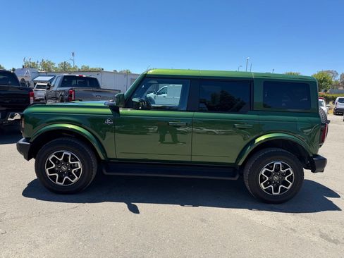 Certified 2025 Ford Bronco Outer Banks AWD/4WD image 2