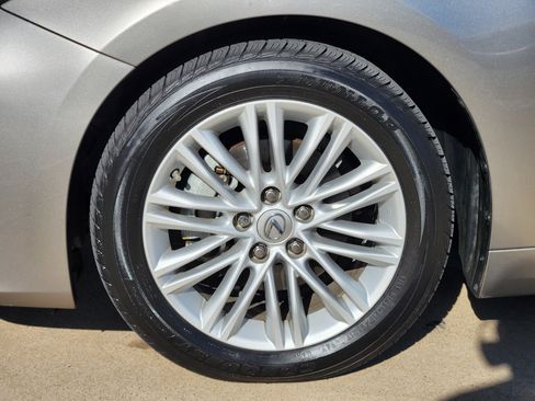 Used 2017 Lexus ES 350 350 Premium Package image 10