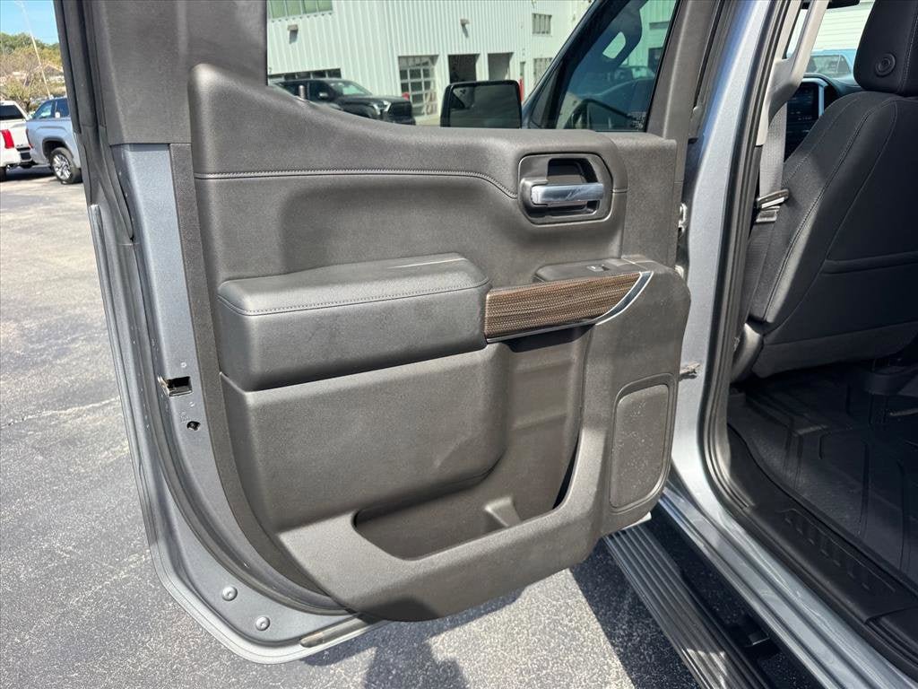 Used 2019 Chevrolet Silverado 1500 RST w/ All-Star Edition AWD/4WD image 17