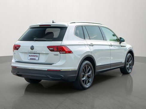 Used 2023 Volkswagen Tiguan SE w/ Panoramic Sunroof Package AWD/4WD image 7