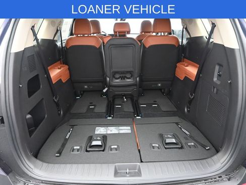 Used 2026 Kia Carnival EX FWD image 32