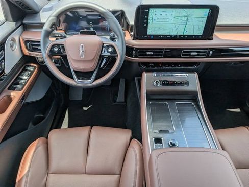 New 2026 Lincoln Aviator Reserve AWD/4WD image 5
