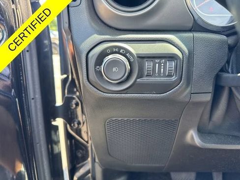 Used 2021 Jeep Wrangler Unlimited Sport AWD/4WD image 13