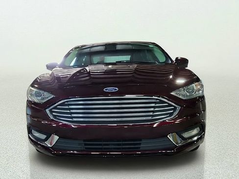 Used 2017 Ford Fusion SE w/ Equipment Group 201A FWD image 8