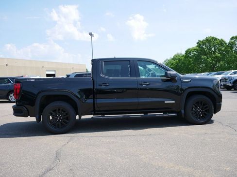 Used 2024 GMC Sierra 1500 Elevation AWD/4WD image 11