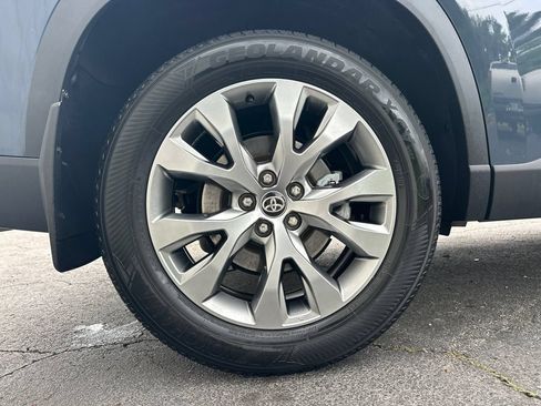 Used 2024 Toyota Grand Highlander FWD image 18
