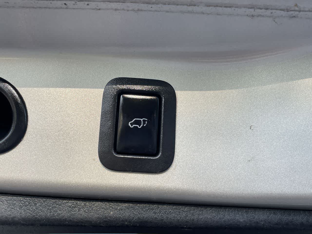 Used 2015 Toyota Highlander XLE AWD/4WD image 18