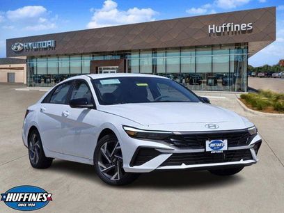 New 2025 Hyundai Elantra SEL