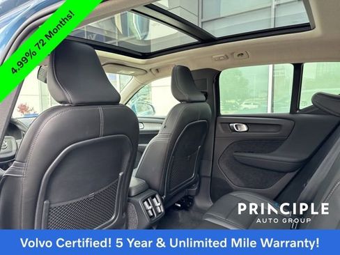 Certified 2025 Volvo XC40 B5 Core image 36