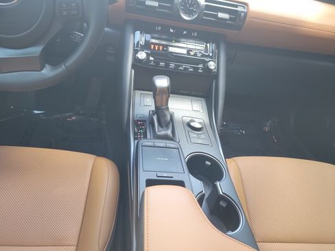 Used 2025 Lexus IS 350 F Sport w/ Accessory Package RWD image 17