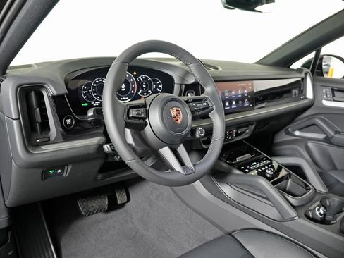 New 2026 Porsche Cayenne Coupe AWD/4WD image 4