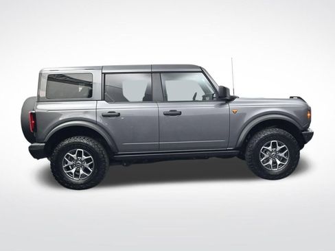 Used 2025 Ford Bronco Badlands AWD/4WD image 4