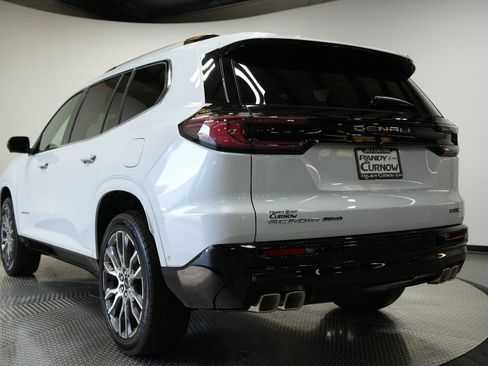 New 2026 GMC Acadia Denali Ultimate w/ LPO, Floor Liner Package AWD/4WD image 27