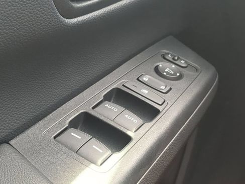 Certified 2025 Honda CR-V EX image 21