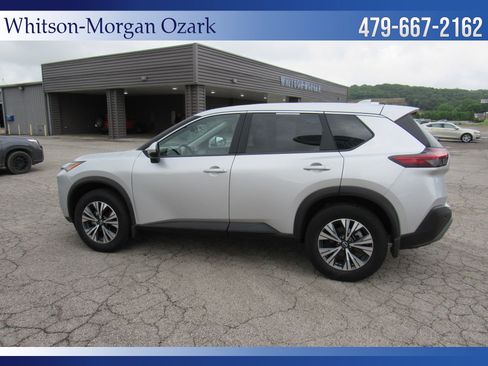 Used 2022 Nissan Rogue SV AWD/4WD image 9
