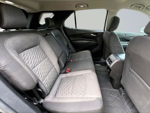 Used 2018 Chevrolet Equinox LT FWD image 28
