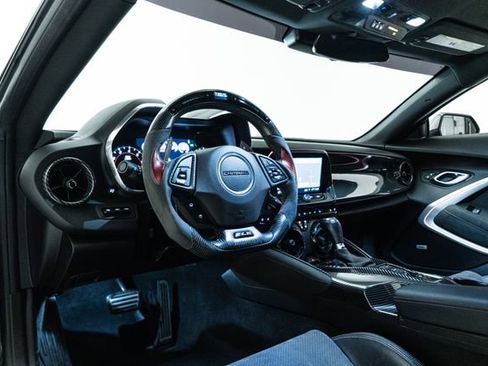 Used 2019 Chevrolet Camaro ZL1 image 22