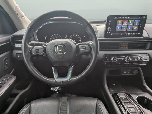 Certified 2024 Honda Pilot Touring image 14