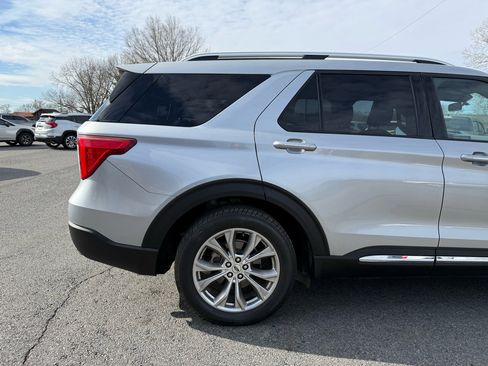 Used 2020 Ford Explorer Limited image 43