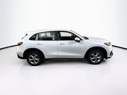 Used 2025 Honda HR-V LX image 4