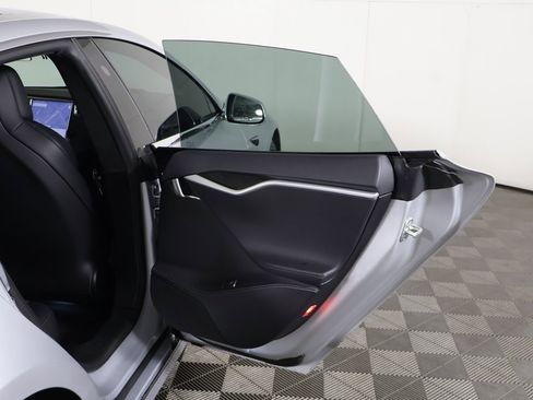 Used 2018 Tesla Model S P100D image 25