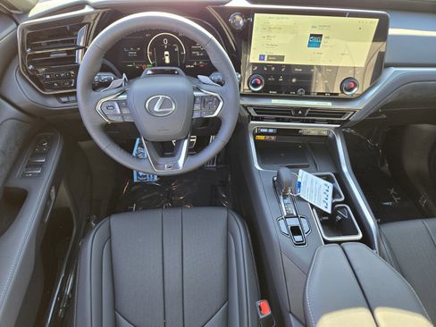 New 2026 Lexus TX 500h AWD image 8
