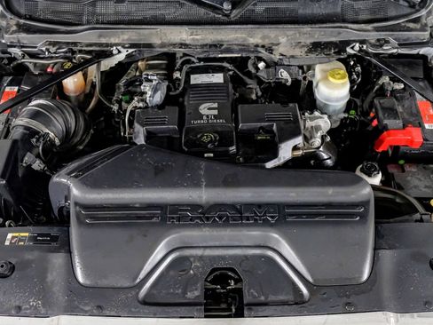 Used 2022 RAM 3500 Tradesman RWD image 38