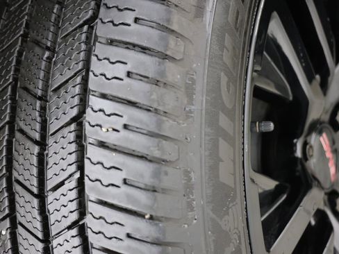Used 2023 GMC Yukon XL Denali w/ LPO, Floor Liner Package AWD/4WD image 16