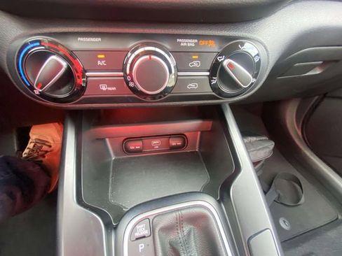 Used 2024 Kia Soul LX w/ Option Group 015 image 25