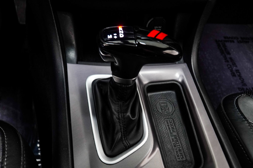 Used 2022 Dodge Charger SXT w/ Plus Group RWD image 25