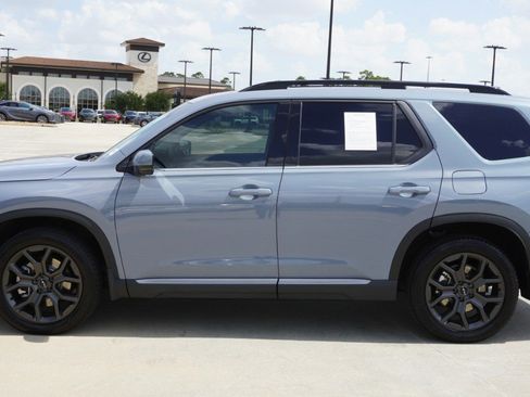 Used 2024 Honda Pilot Elite image 5