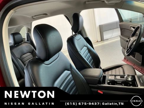 Used 2019 Ford Edge SEL w/ Equipment Group 201A AWD/4WD image 15