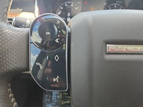 Used 2018 Land Rover Range Rover Sport HSE AWD/4WD image 20