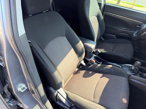 Used 2017 Mitsubishi Outlander Sport ES image 11