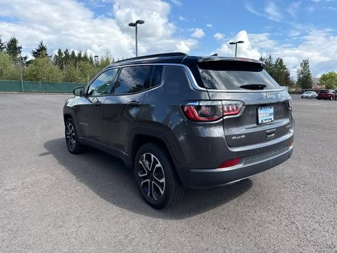 Used 2023 Jeep Compass Limited AWD/4WD image 5