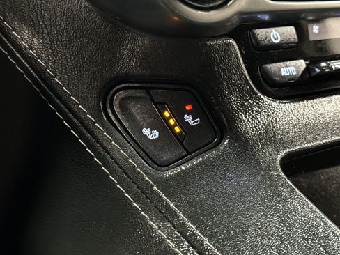 Used 2019 Chevrolet Tahoe LT image 24