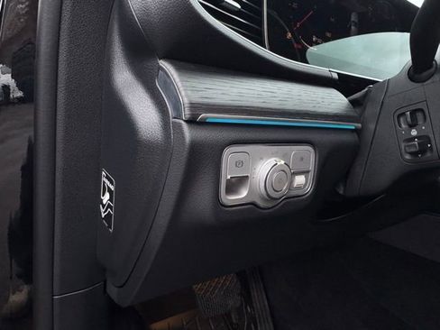 Used 2023 Mercedes-Benz GLE 350 4MATIC image 18