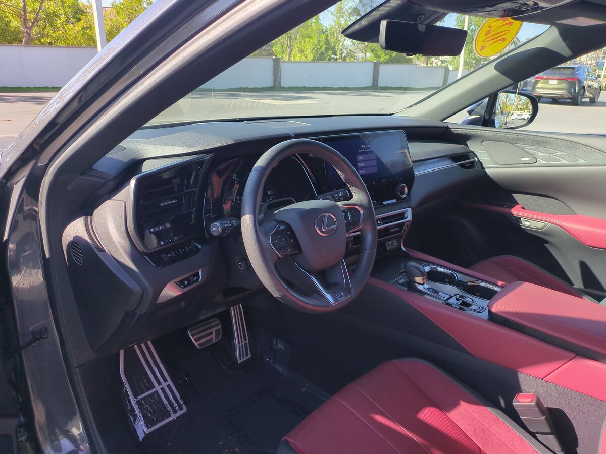 Used 2025 Lexus RX 500h F Sport w/ Convenience Package AWD/4WD image 13