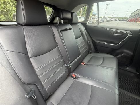 Used 2022 Toyota RAV4 Limited AWD/4WD image 11