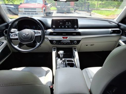 Used 2020 Kia Telluride S FWD image 20