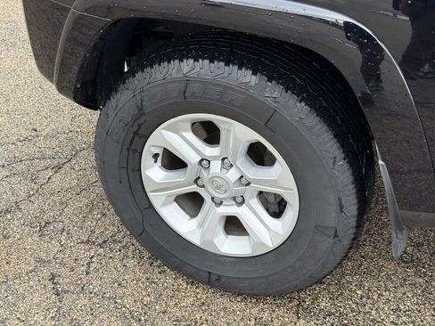 Used 2024 Toyota 4Runner SR5 image 10