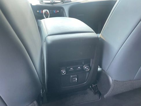 Used 2020 Buick Enclave Essence w/ Sport Touring Edition FWD image 25