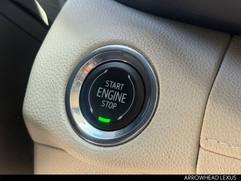 Used 2022 Buick Envision Avenir w/ Technology Package II AWD/4WD image 23